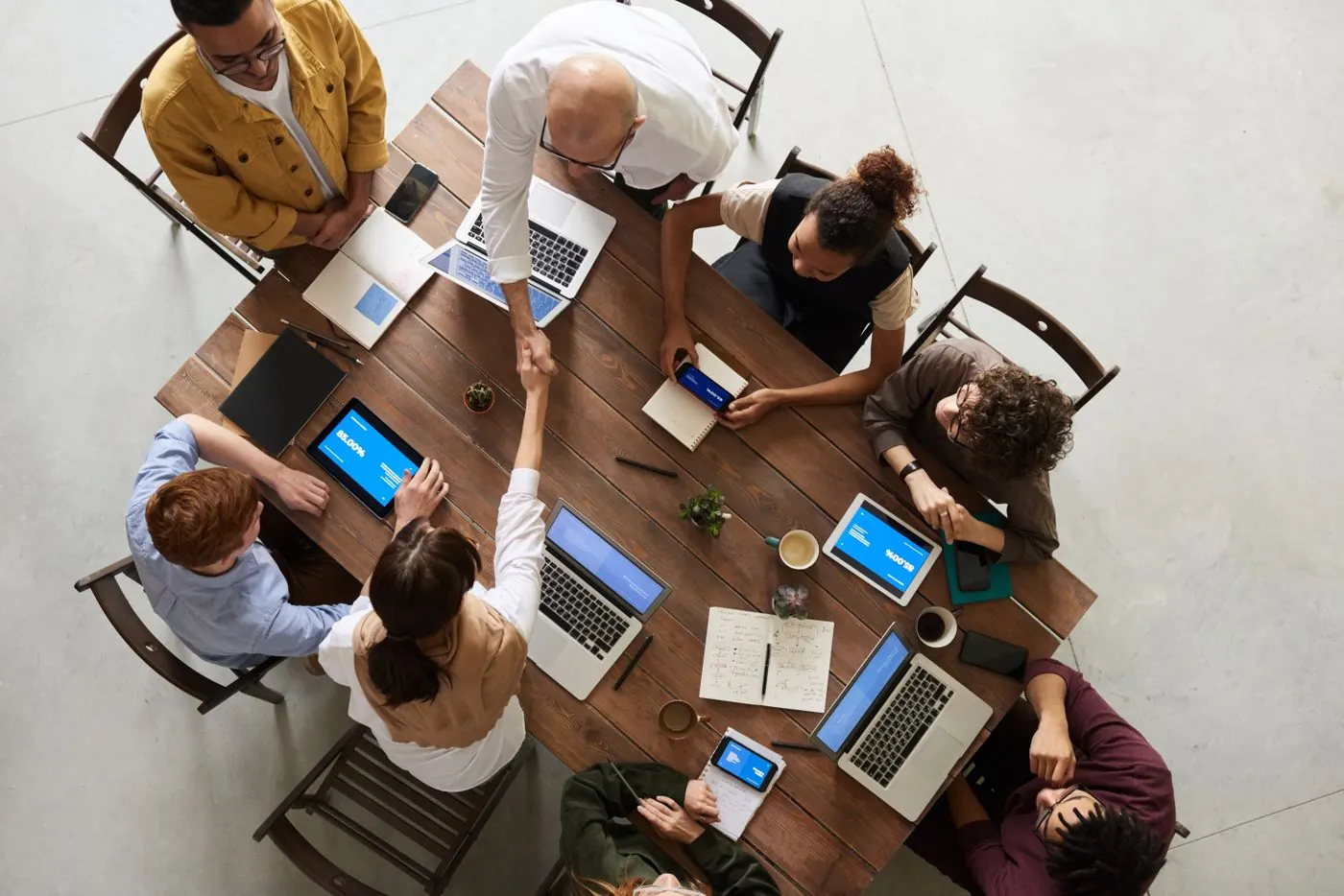 Equipe do Instituto em reunião de planejamento
